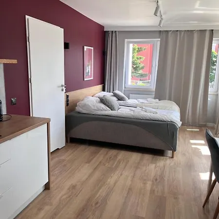 Skorzewo-lotnisko Mtp Tor Poznan Apartamento Skórzewo