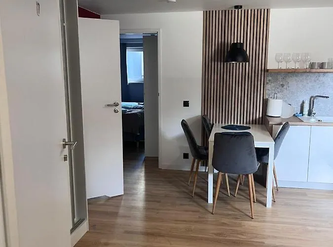 Skorzewo-lotnisko Mtp Tor Poznan * Skórzewo