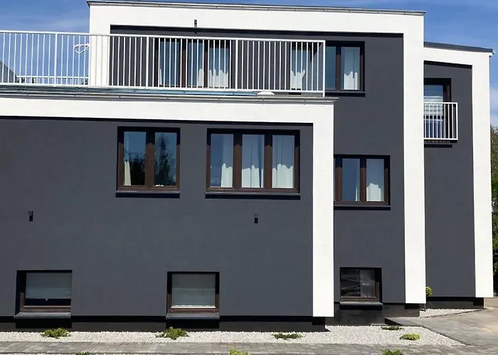 Skorzewo-lotnisko Mtp Tor Poznan * Skórzewo